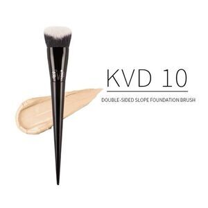 Kat Von D Kat Von D Foundation Brush #10 NEW